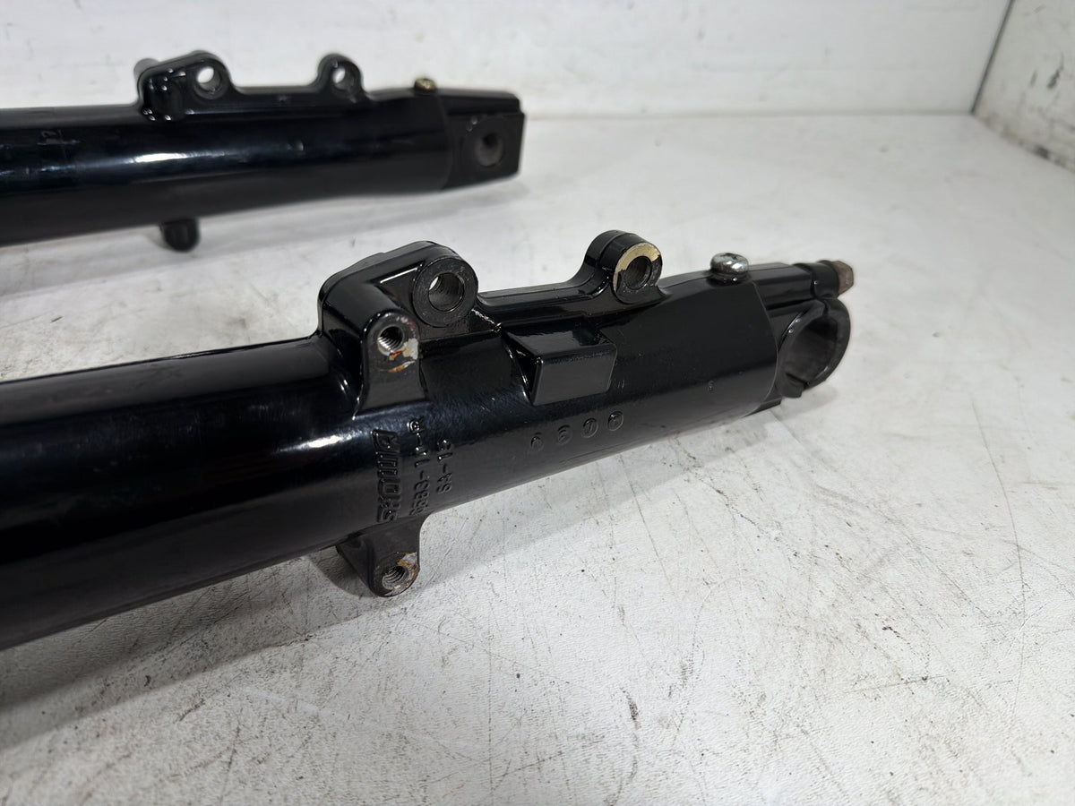 2006 Harley Electra Glide Touring Classic OEM Front Triple Tree Set & LH RH Fork Legs Sliders