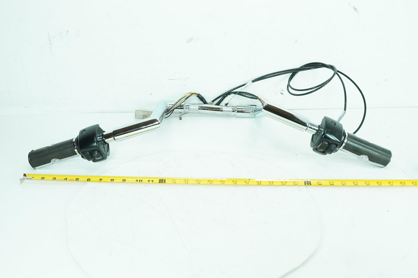 2007 - 2014 Harley-Davidson Dyna Super Glide Custom Handlebars Left Right Switches Controls 56102-99