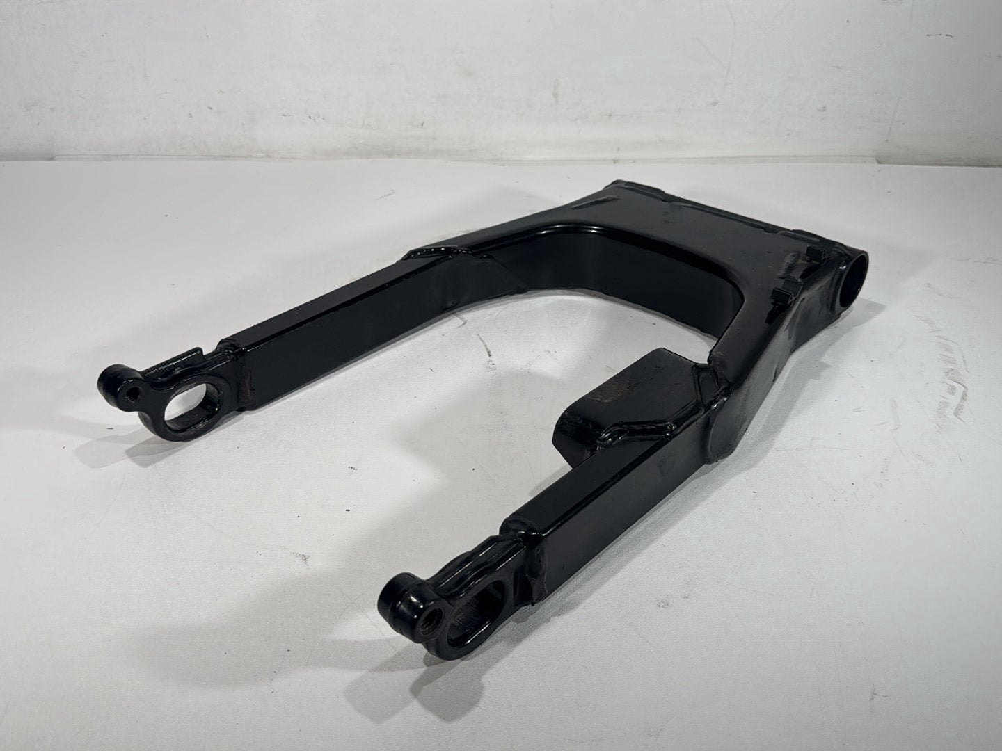 2007 Harley Street Glide Touring FLHX OEM Rear Fork Swingarm Swing Arm