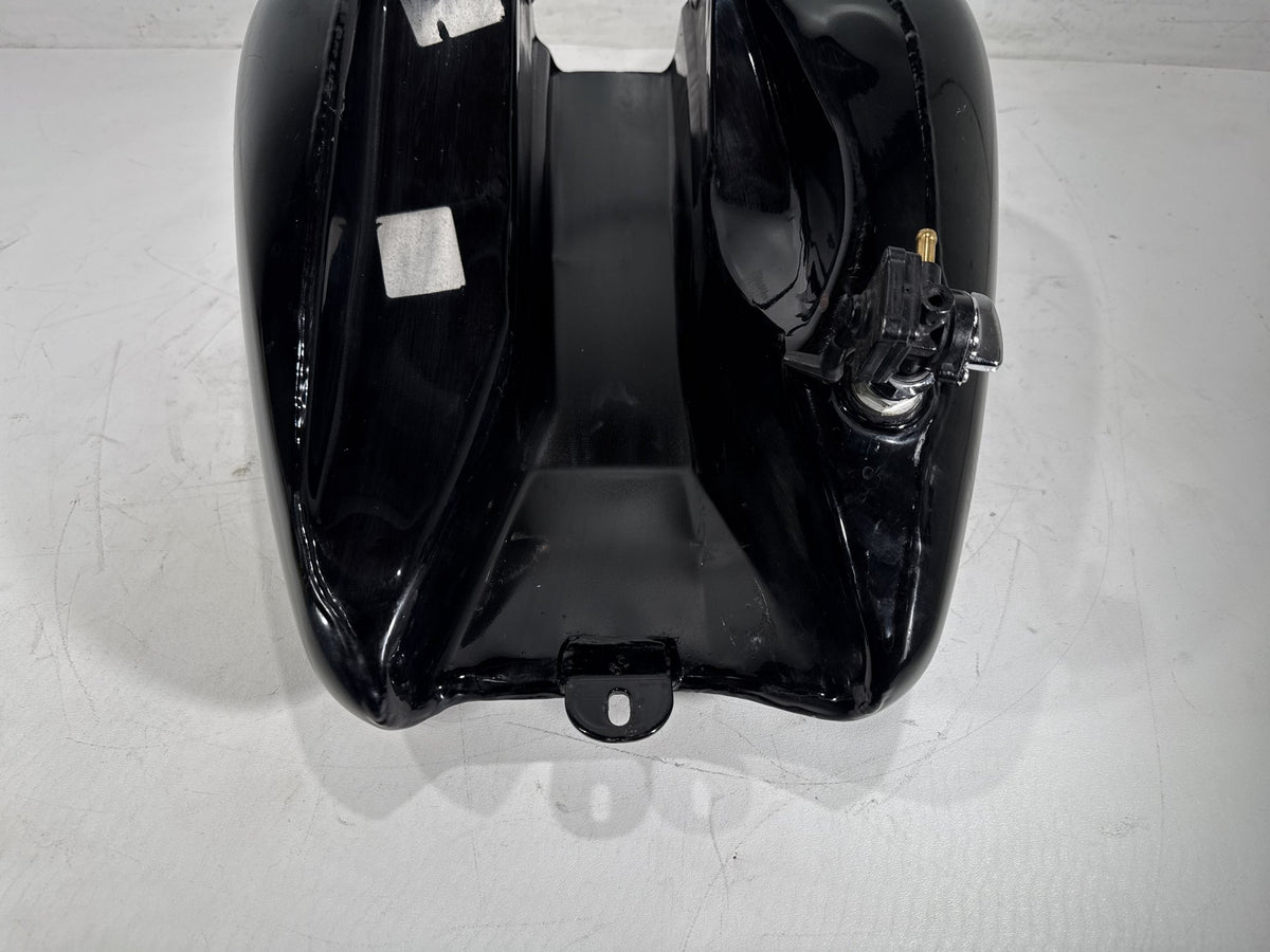 2006 Harley Street Glide Touring FLHX OEM Fuel Gas Tank Gasoline Reservoir