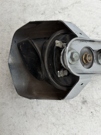 2006 Harley Sportster 1200 Custom XL1200C OEM Horn Signal Klaxon Chrome Cover