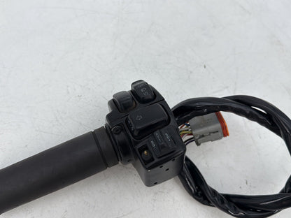 1999 - 2006 Harley-Davidson Touring Electra Glide Ultra Left Turn Signal Headlight Switches Controls 71685-06A