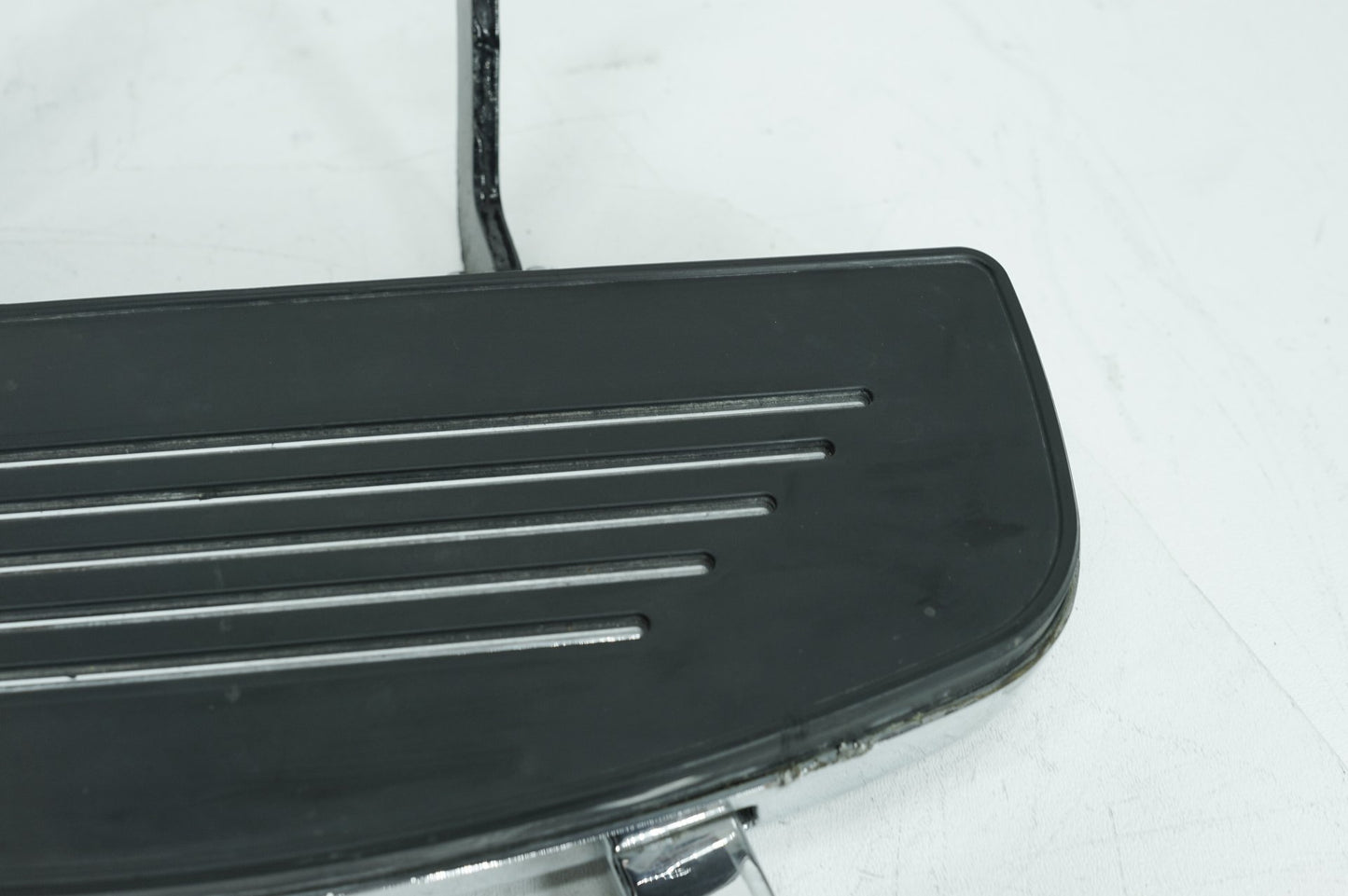 1999 - 2006 Harley-Davidson Touring Street Glide Left Right Driver Floorboard Foot Rest Aftermarket