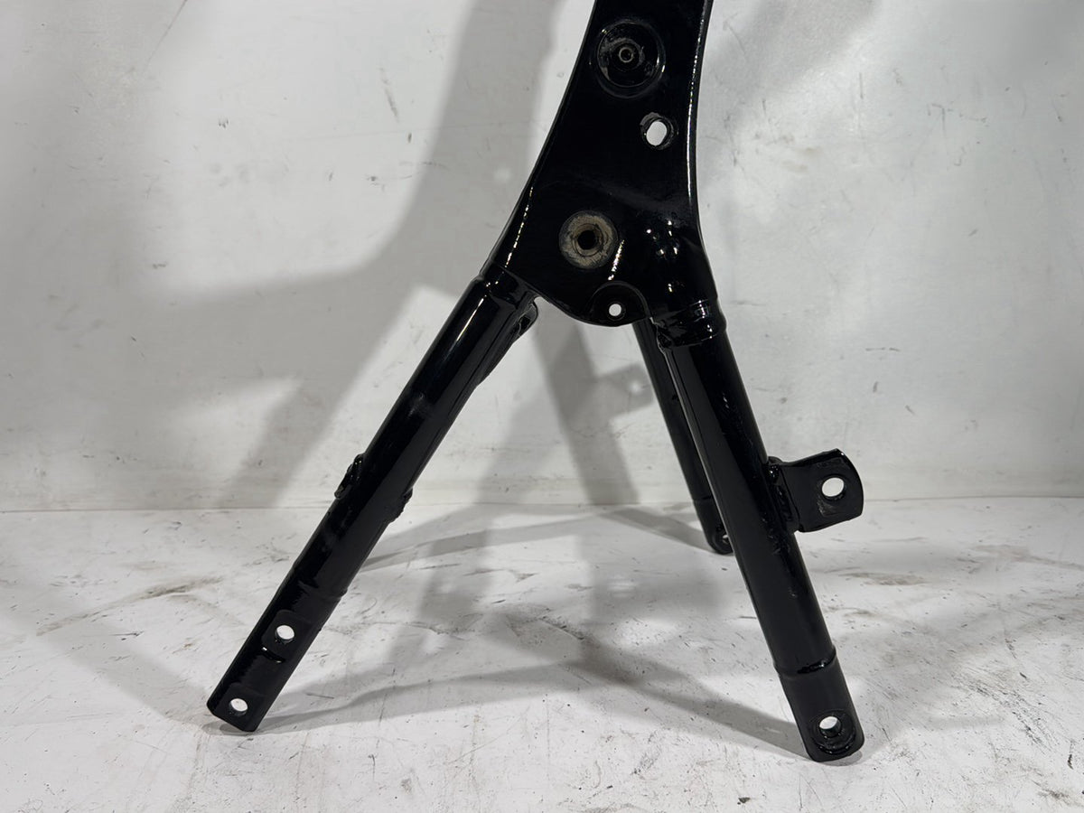 2015 Harley Electra Glide Ultra Low OEM Rear Sub Frame Rail Bar 48079-09BHP