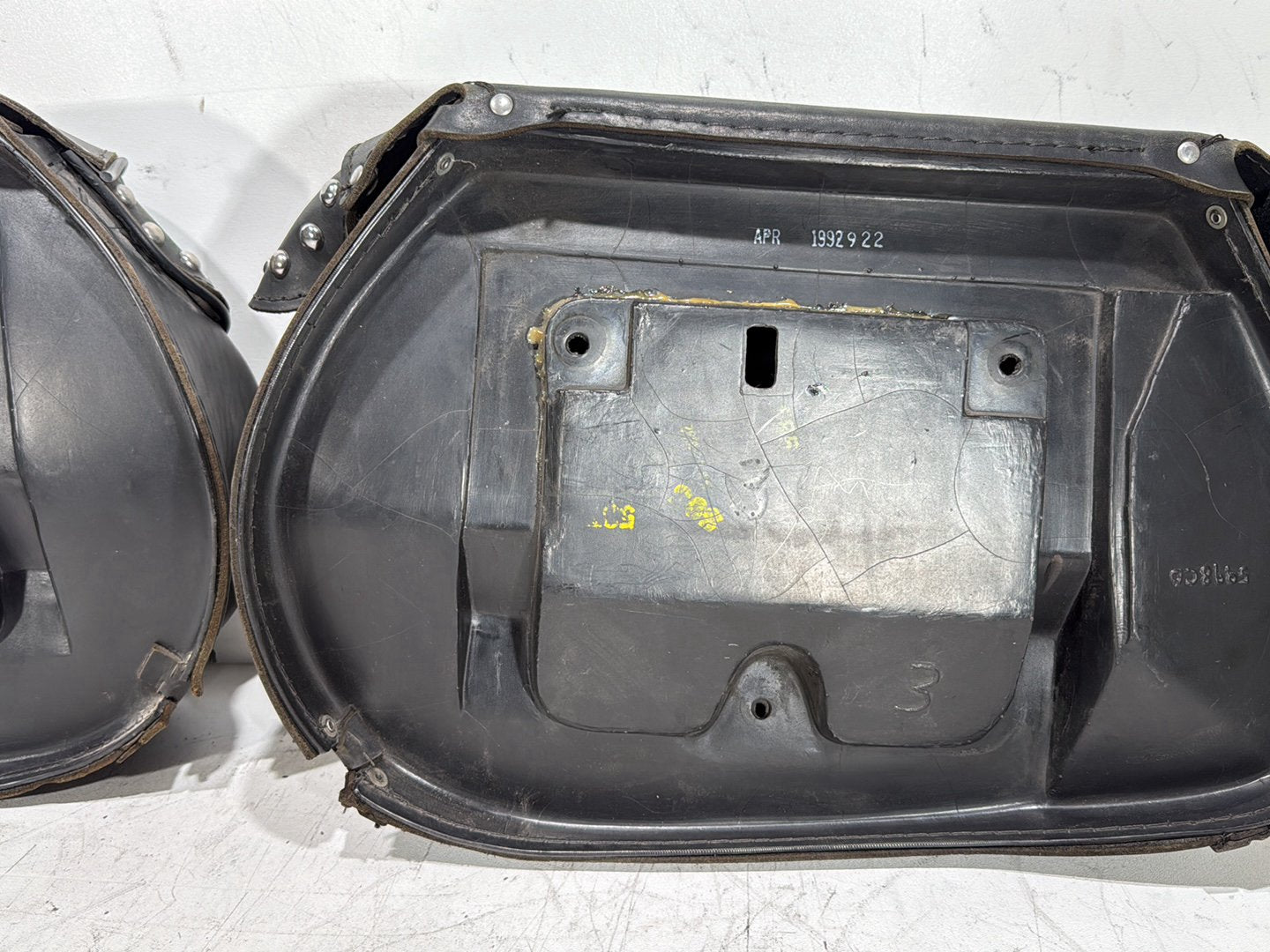 1991 Harley Heritage Softail Classic FLSTC OEM Rear Left Right Saddlebags Luggage Leather