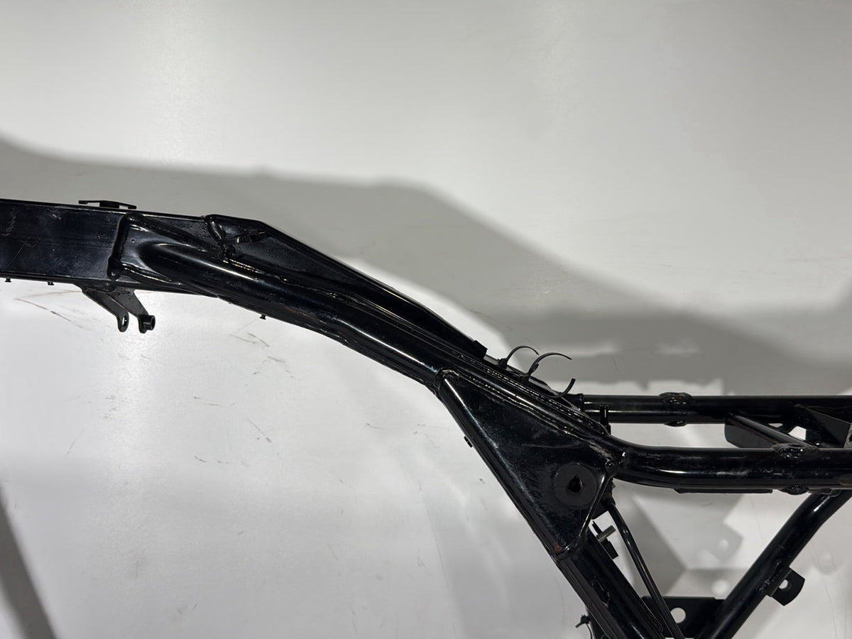 2002 Harley Touring Screamin Eagle Road King OEM Body Main Frame Chassis CLN CLR