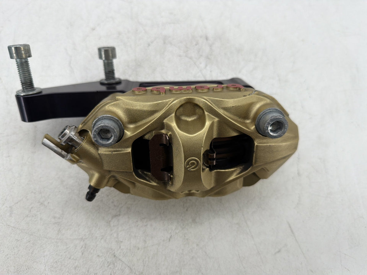 2006 Harley Street Glide Touring FLHX Front Right 1 Brake Caliper Brembo