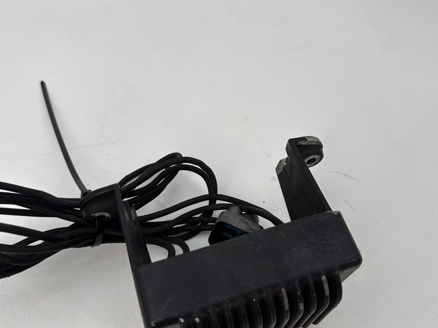 1999 - 2006 Harley-Davidson Touring Electra Glide Classic Voltage Regulator Rectifier   	74505-97A