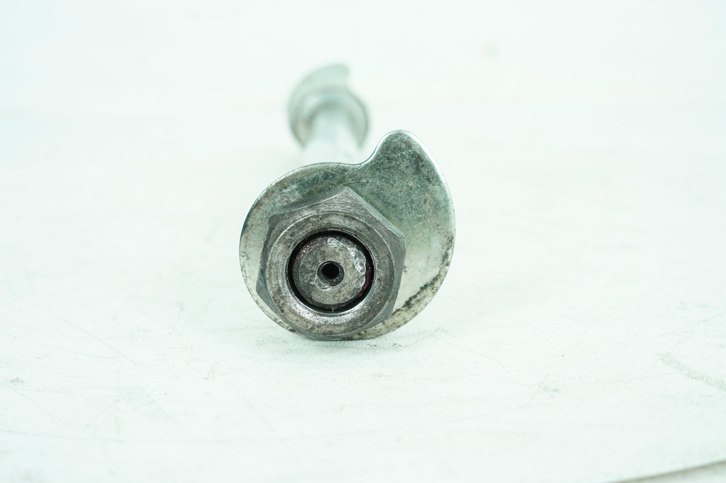 2007 - 2016 Harley-Davidson Touring CVO Street Glide Screamin Rear Wheel Axle Bolt Shaft 41056-09