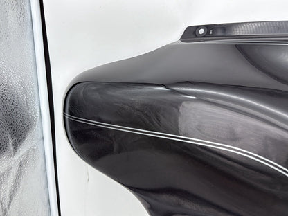 2008 Harley Touring FLHTCU Electra Glide Ultra OEM Front Outer Batwing Fairing Cover