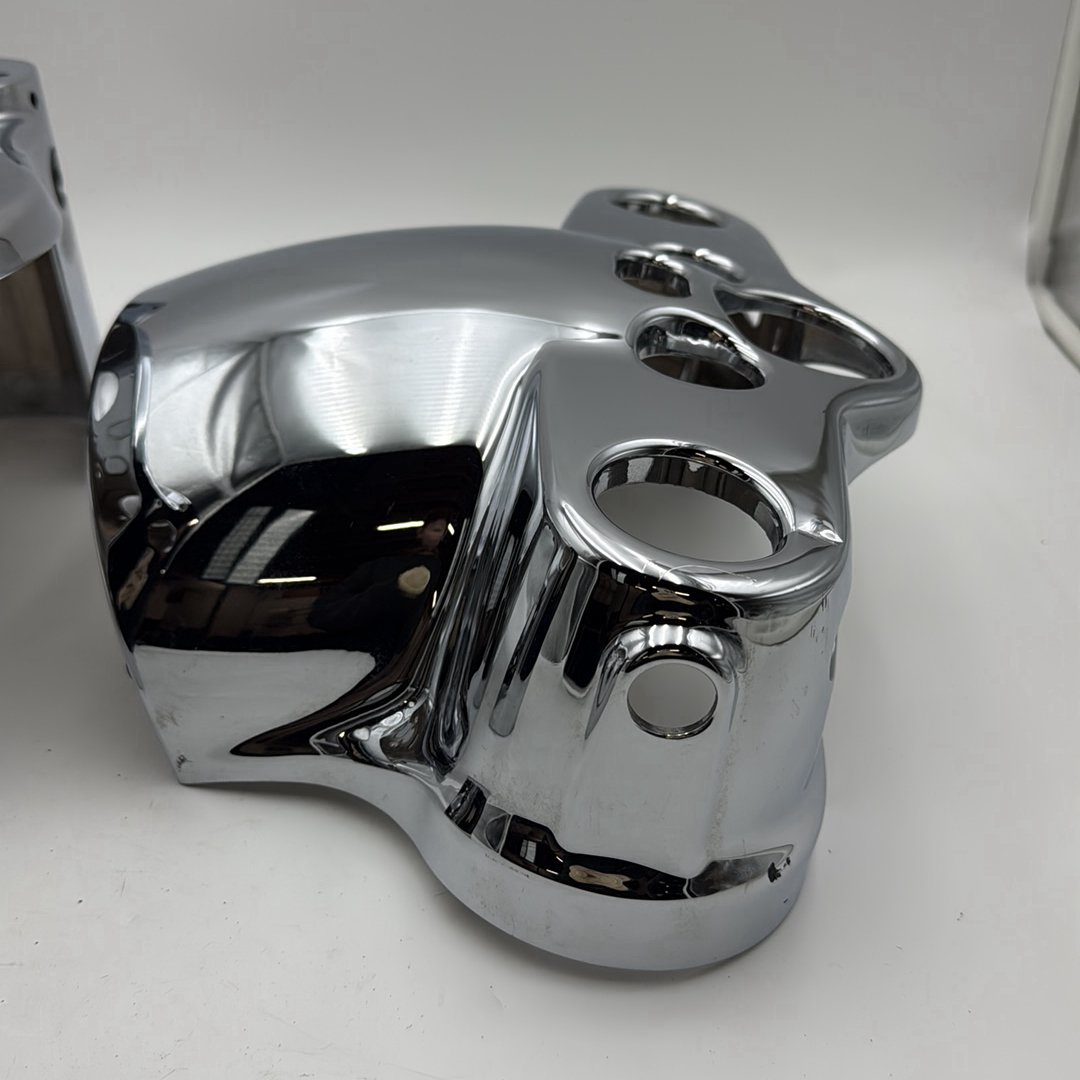 2007 - 2017 Harley-Davidson Dyna Switchback Front Lower Nacelle Headlight Cover Panel 57200024