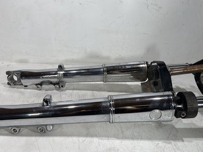2006 Harley Touring FLHTCI Electra Glide Classic OEM Front Triple Tree Set & LH RH Fork Legs Sliders