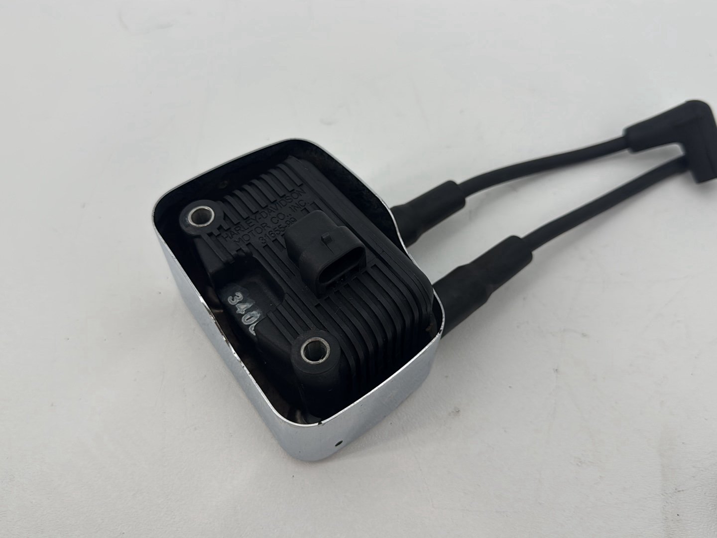 1999 - 2006 Harley-Davidson Dyna Low Rider Ignition Coil Spark Plugs Cable w/ Cap Trim Cover Panel