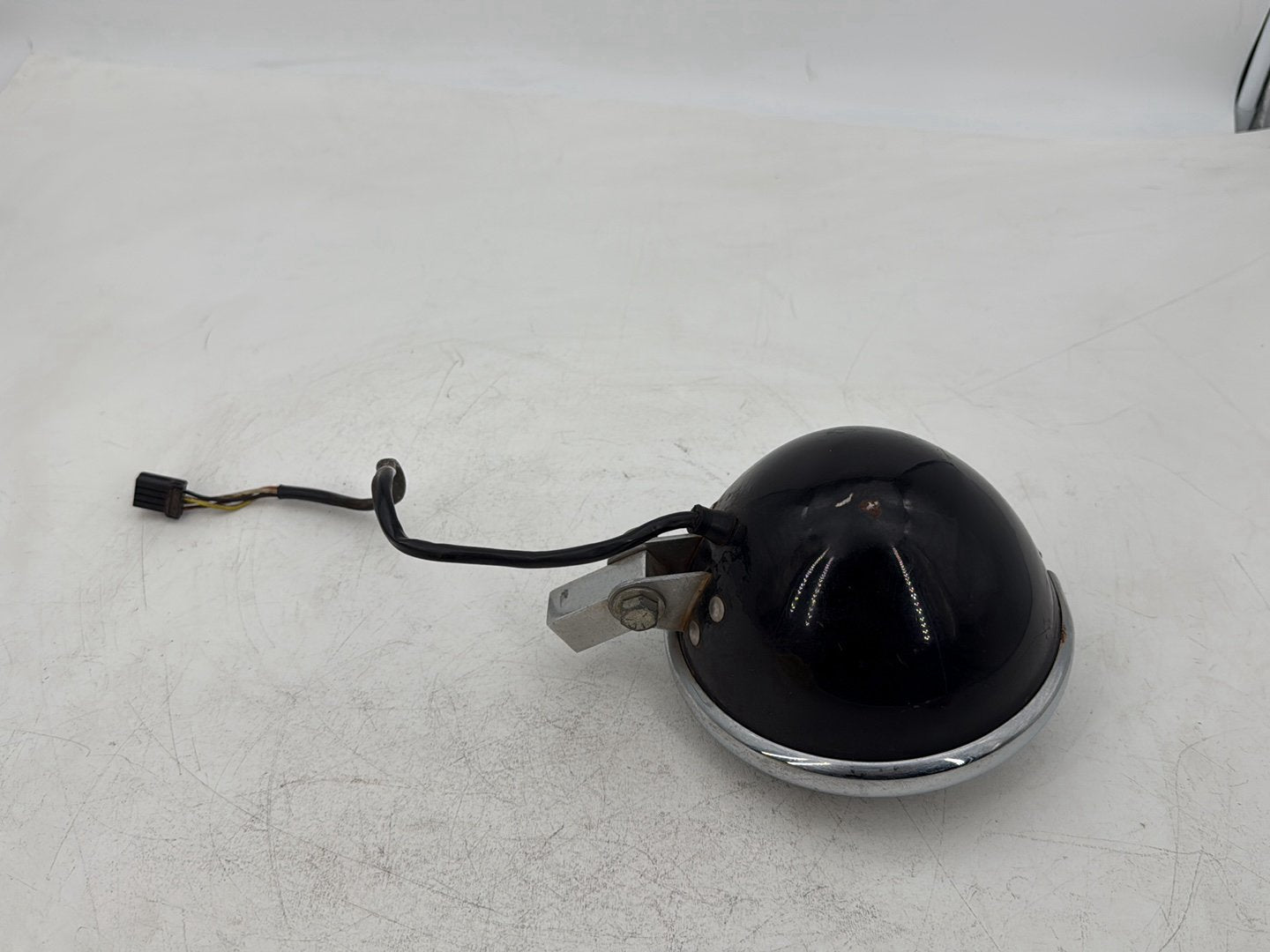 1999 - 2006 Harley-Davidson Dyna Super Glide Headlight Headlamp Head Lamp Light LED 69356-06