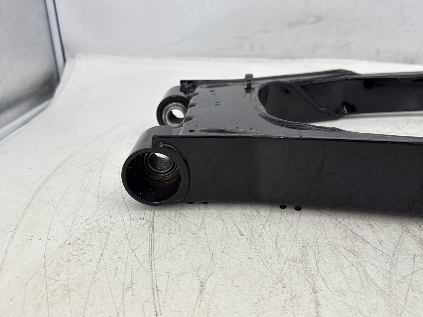 2007 Harley Touring FLHTCUI Electra Glide Ultra OEM Rear Fork Swingarm Swing Arm