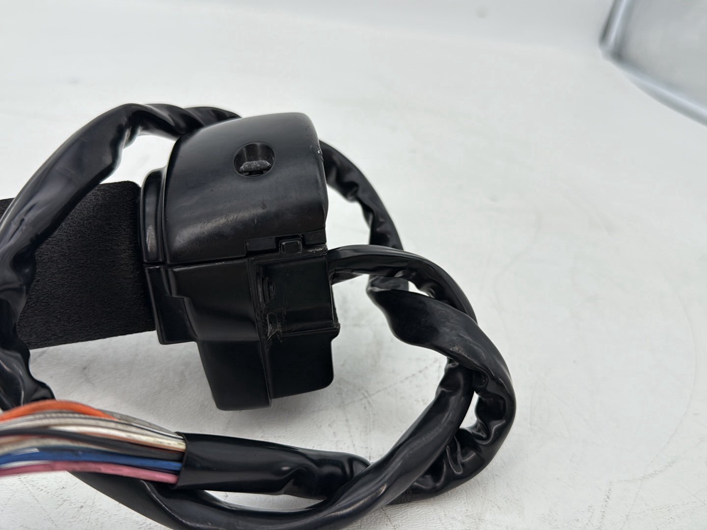 2007 - 2016 Harley-Davidson Touring Electra Glide Ultra Right Engine Start Kill Switches Controls