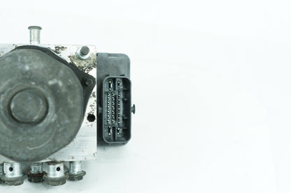 14 Harley Touring FLHTK Electra Glide Ultra OEM ABS Brake Pump &amp; Control Module