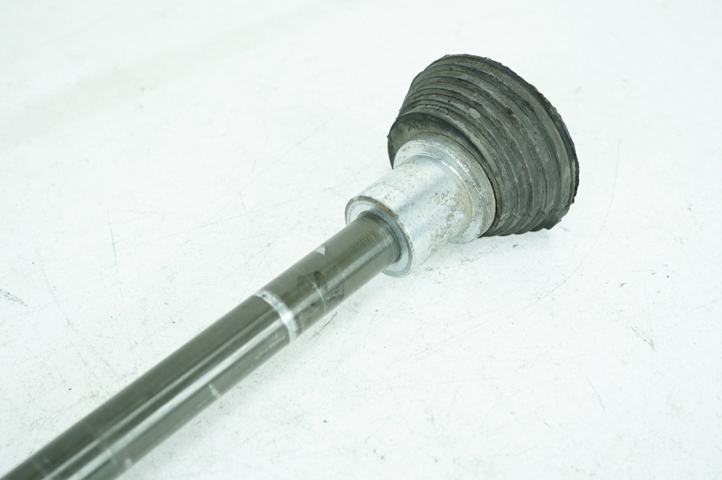 2008 - 2016 Harley-Davidson Touring Electra Glide Ultra Rear Fork Swingarm Pivot Bolt Shaft 47540-11