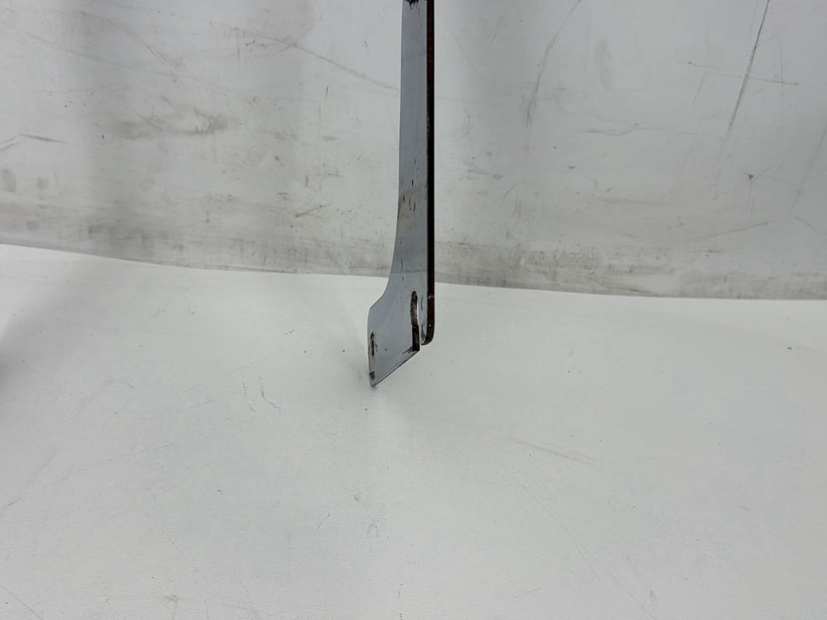 2006 Harley Dyna FXDWGI Wide Glide OEM Rear Back Sissy Bar Rail Sissybar