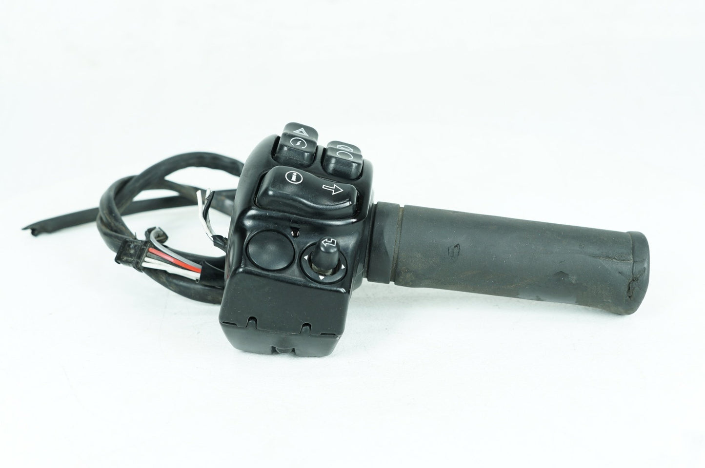 2017 - 2025 Harley-Davidson Touring Street Glide Right Engine Start Kill Switches Controls 71500501