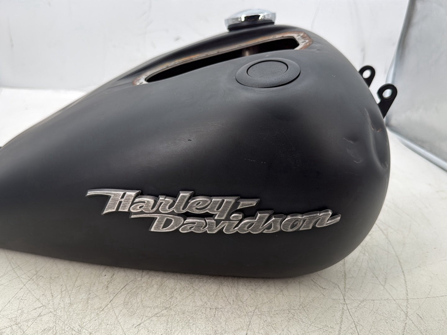 2007 Harley Dyna Street Bob FXDBI OEM Fuel Gas Tank Gasoline Reservoir