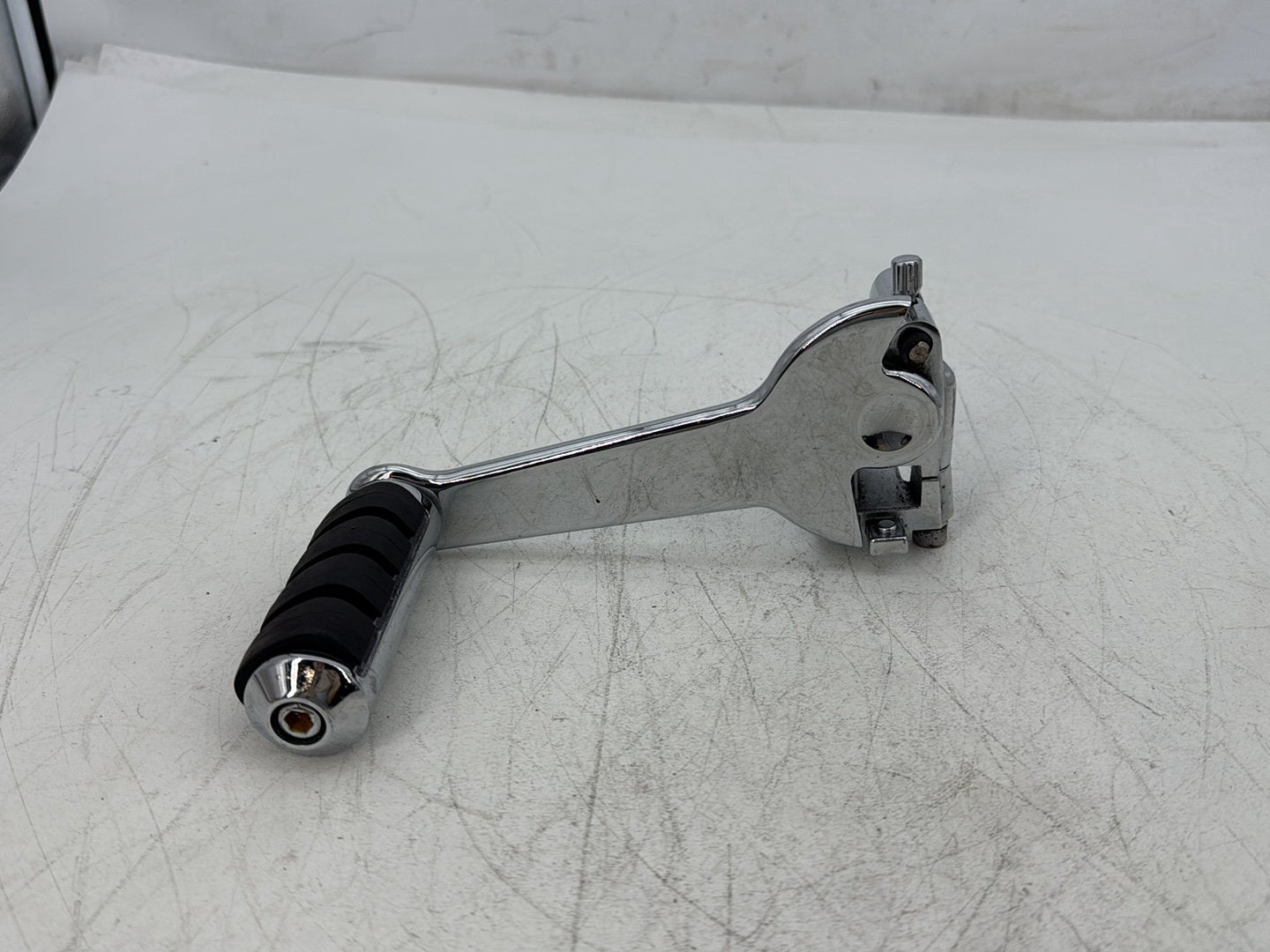 2000 Harley Touring FLHTCUI Electra Glide Ultra OEM Rear Passenger 1 Foot Peg Step Rest