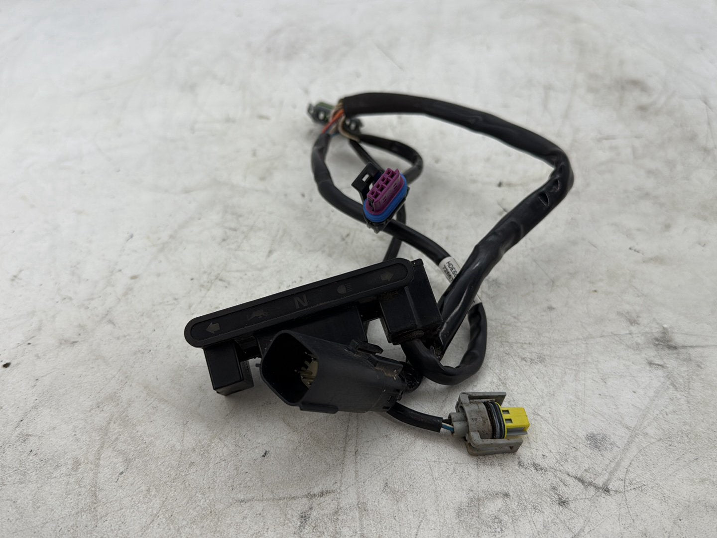 2012 Harley Dyna FXDF Fat Bob OEM Dash Indicator Lamp Wire Plug In