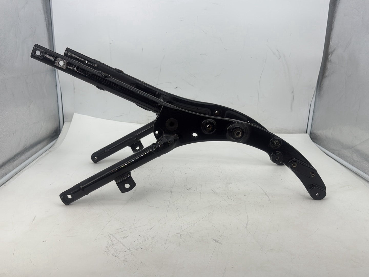 2011 Harley Electra Glide Ultra FLHTK OEM Rear Sub Frame Subframe Tail Rail