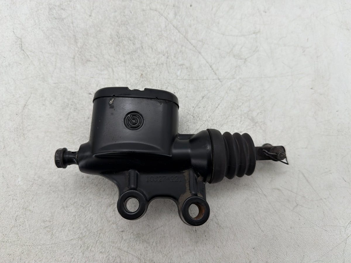 11 Harley Street Glide Touring FLHX-103 OEM Rear Brake Master Cylinder Reservoir