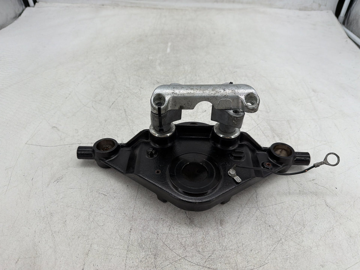 2011 Harley Electra Glide Touring Ultra OEM Front Fork Upper Triple Tree Clamps