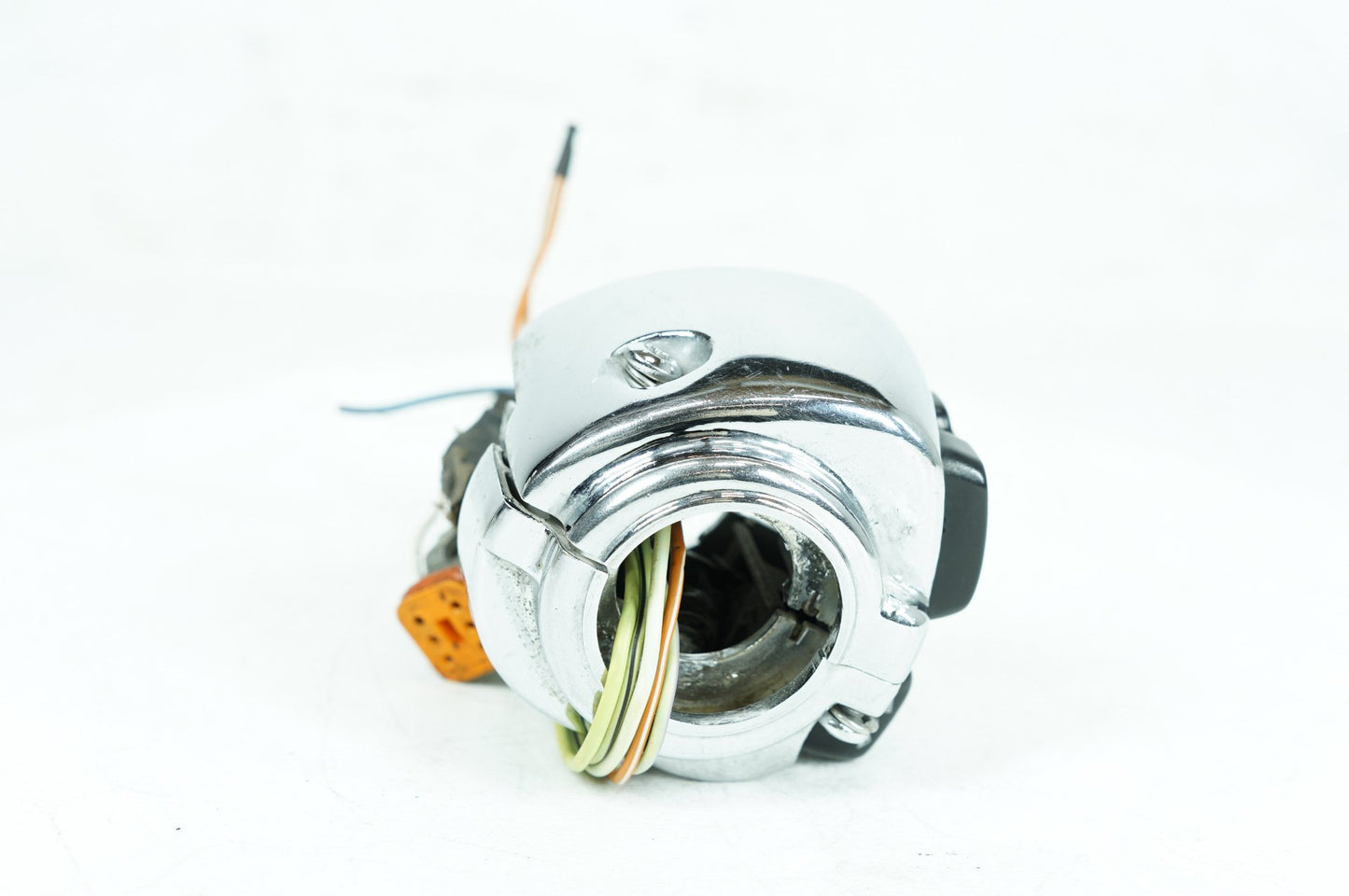 1999 - 2006 Harley-Davidson Touring Road King Classic Left Turn Signal Headlight Switches Controls  	71685-06A