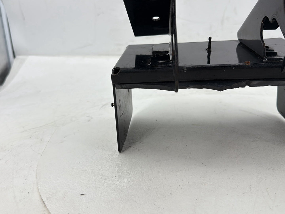 2005 Harley Road Glide Touring FLTRI OEM Inner Fairing Mount Support Bracket