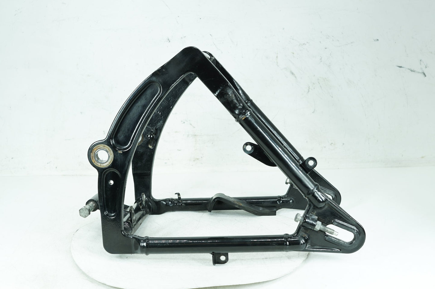 1999 - 2006 Harley-Davidson Softail Fat Boy Rear Fork Swingarm Swing Arm 47573-00A