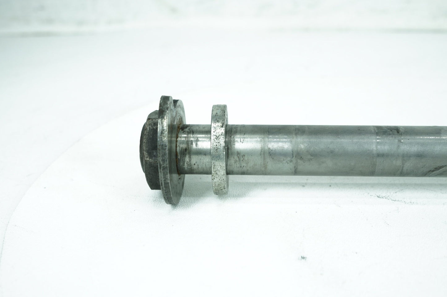 2007 - 2013 Harley-Davidson Touring Electra Glide Classic Rear Wheel Axle Bolt Shaft 41056-09