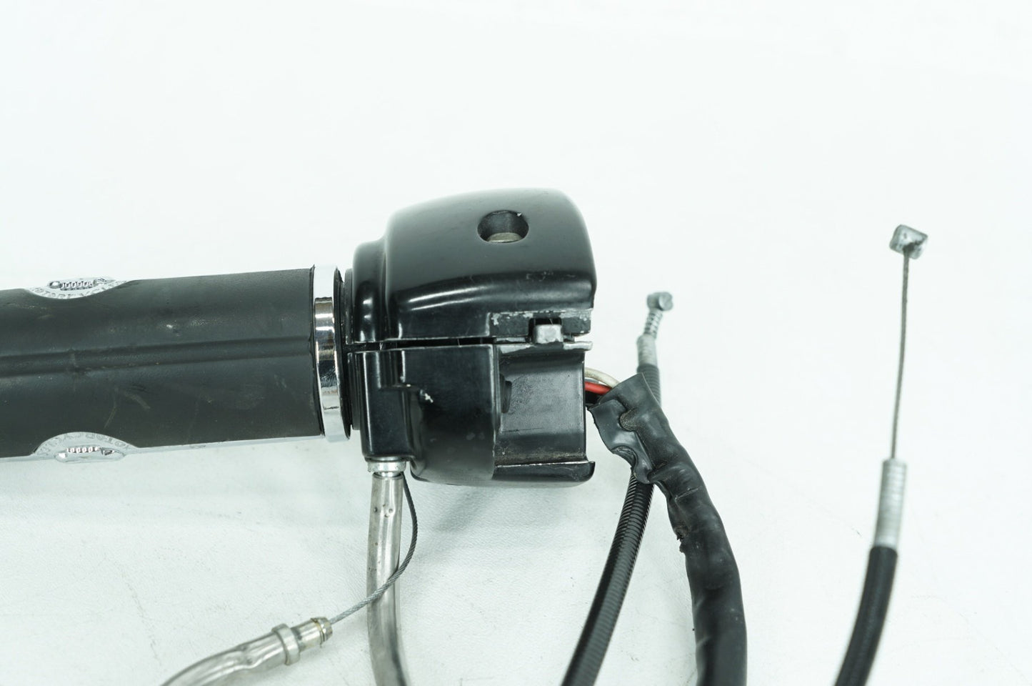 1999 - 2006 Harley-Davidson Softail Heritage Classic Right Engine Start Kill Switches Controls 71684-06A
