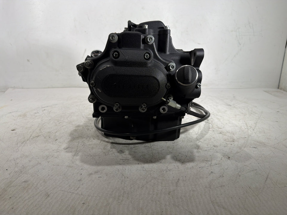2017 Harley Dyna Street Bob FXDB OEM 6 Speed Transmission Gearbox 2K * CRACKED *