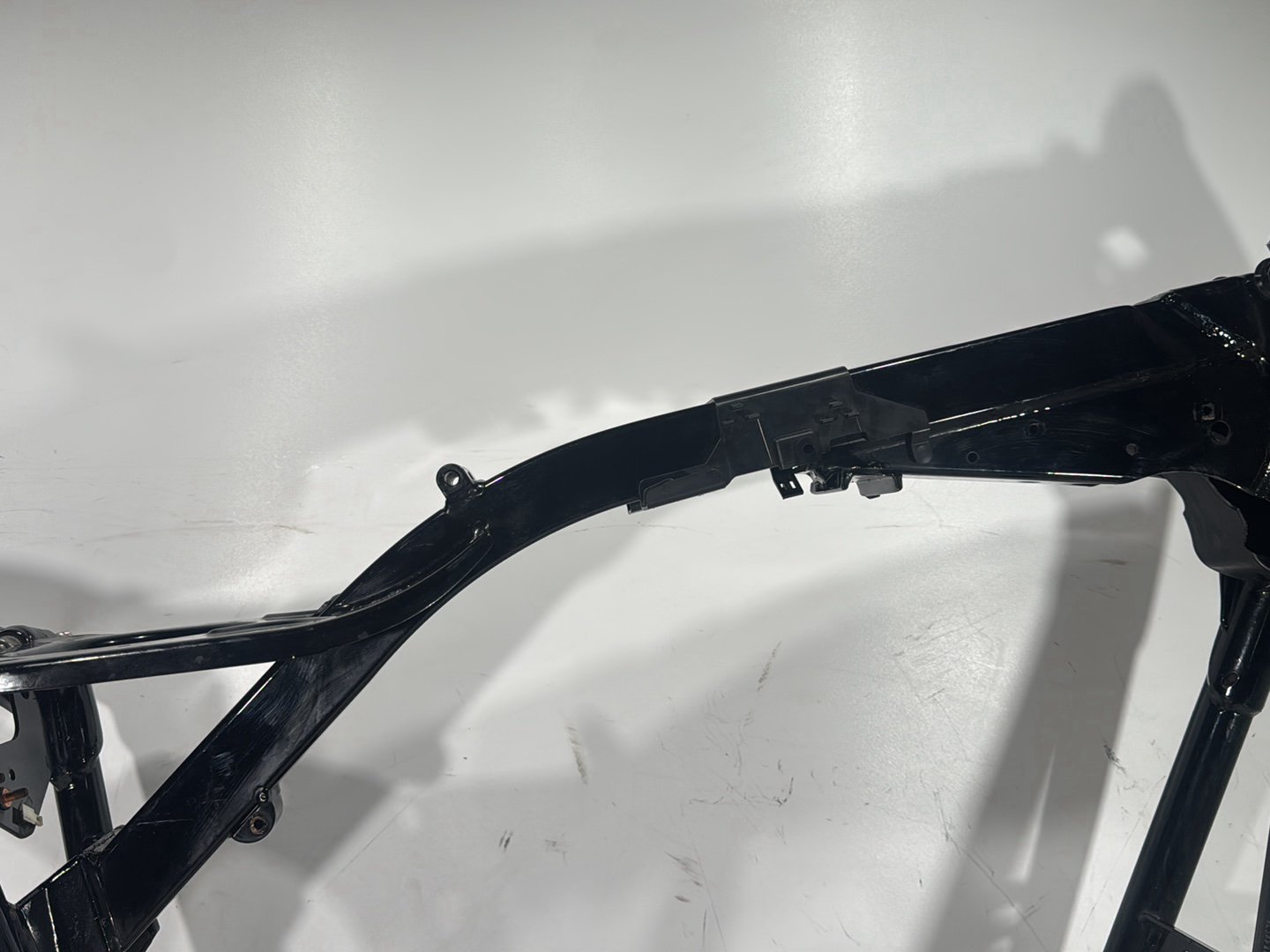 2012 Harley Dyna Fat Bob FXDF 103 OEM Body Main Frame Chassis SLVG
