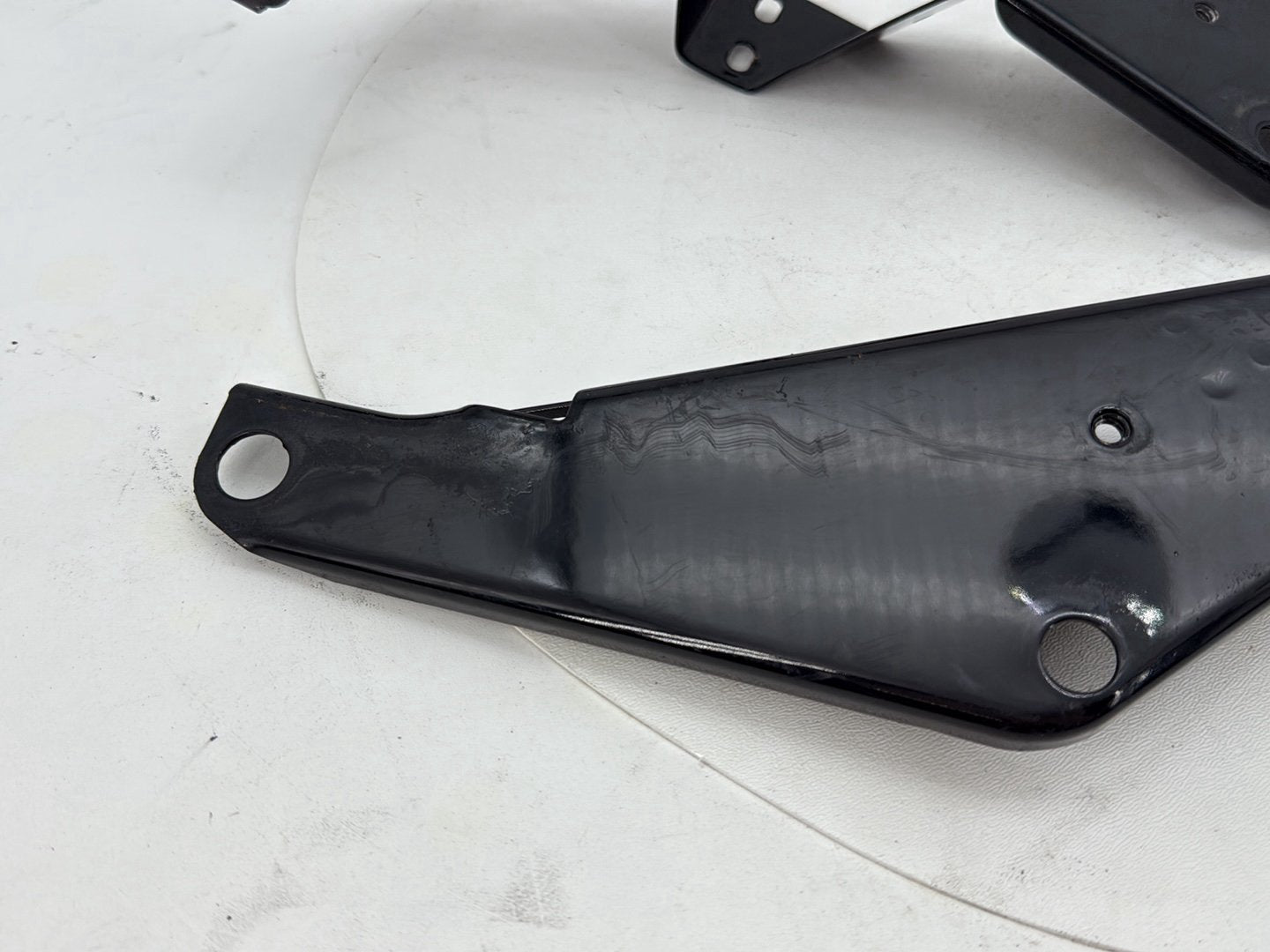 2007 Harley Street Glide Touring FLHX OEM Right Left Fairing Support Brackets
