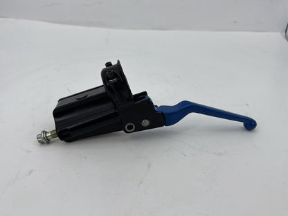 1993 Harley Sportster XLH883H Hugger 883 OEM Front Right Brake Lever Master Cylinder