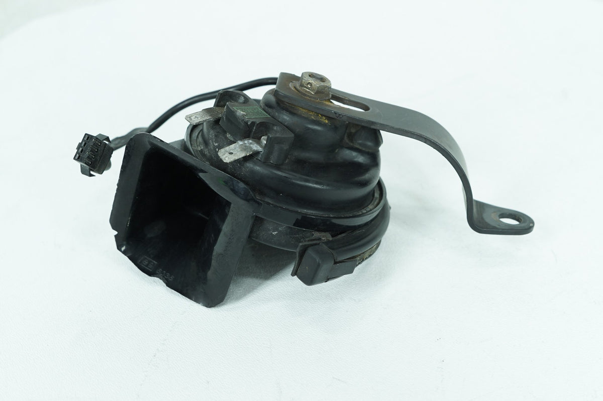 2011 Harley Touring FLTRX Road Glide OEM Signal Horn Klaxon Beep