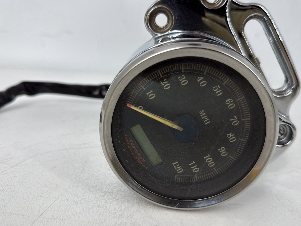 2005 Harley Sportster XL883C 883 Custom OEM Speedo Speedometer Gauge Cluster 23K