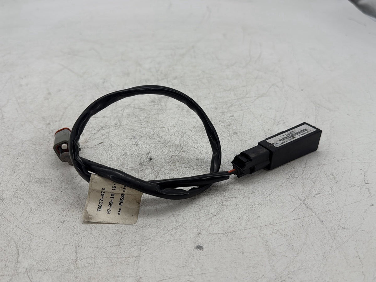 2010 Harley Road King Touring Classic OEM Security Module Antenna Wire 68956-07
