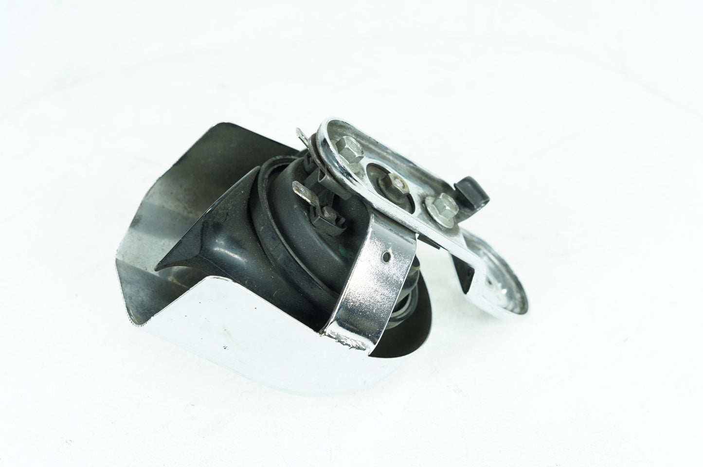 2004 - 2013 Harley-Davidson Sportster Custom Horn Signal Klaxon Chrome Cover 69060-90F