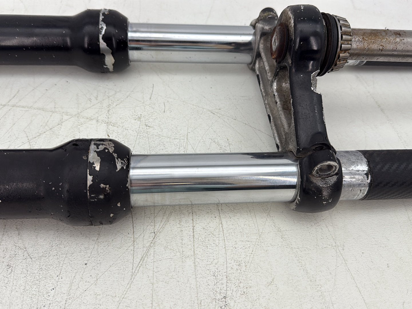 2004 Harley Sportster XL883C 883 Custom OEM Front Left & Right Fork Legs Sliders