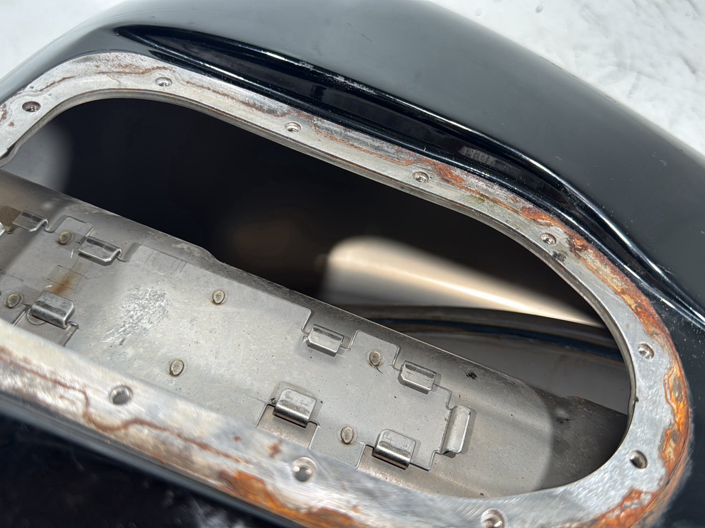 2004 Harley Dyna Super Glide FXDI OEM Fuel Gas Tank Gasoline Reservoir
