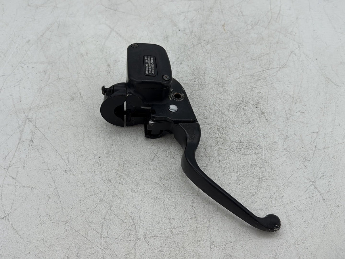 2019 Harley Softail Street Bob FXBB OEM Front Right Brake Lever Master Cylinder