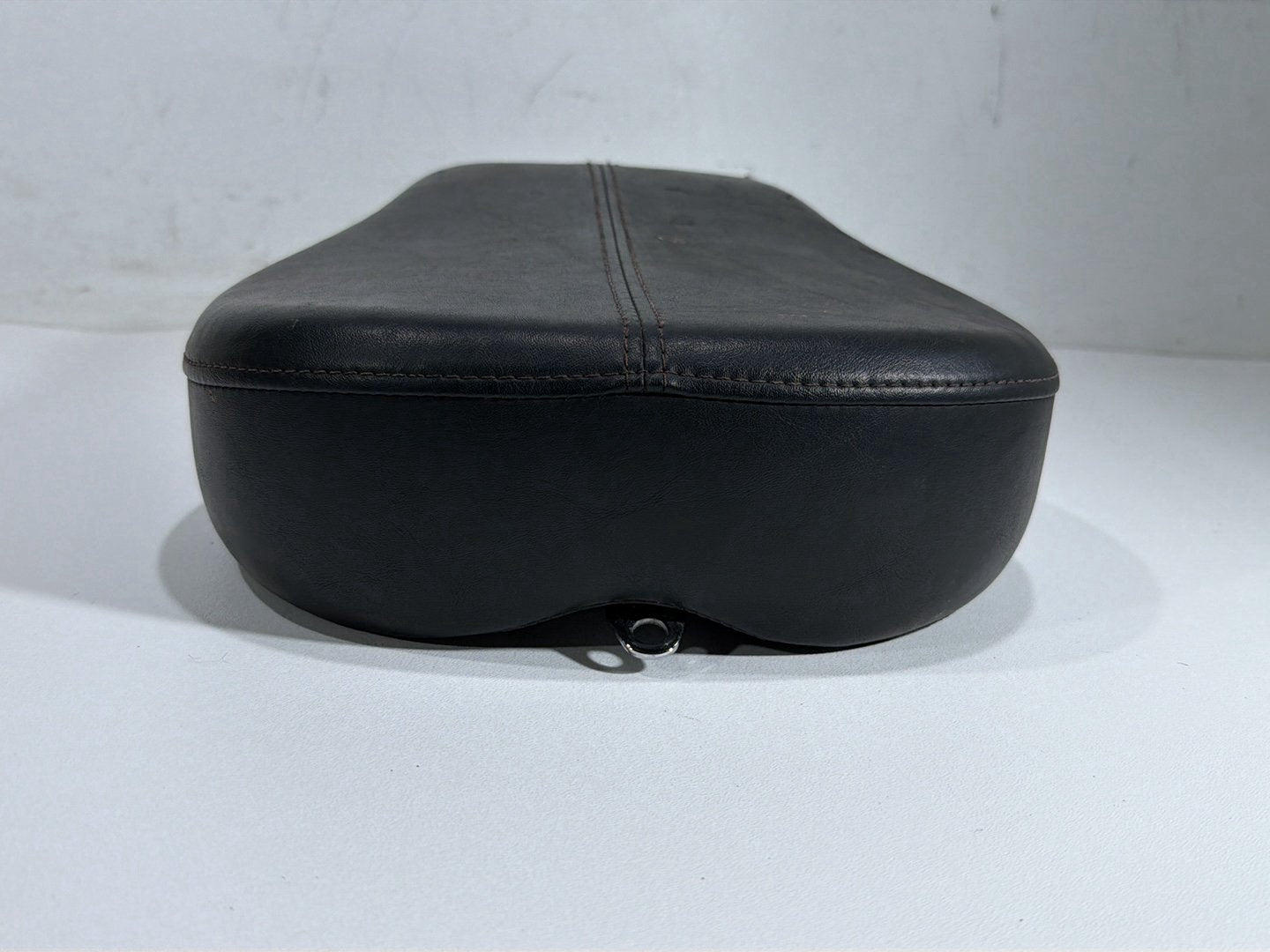 2011 Harley Heritage Softail Classic FLSTC OEM Rear Passenger Pillion Seat