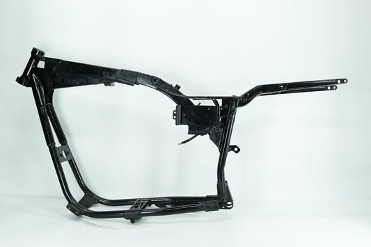 1999 - 2006 Harley-Davidson Dyna Wide Glide Body Main Frame Chassis SLVG  	47427-99A