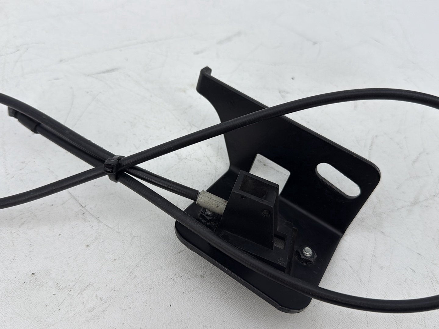 2019 - 2023 Harley-Davidson Touring Street Glide Varilock Gas Spring Mount Bracket & Cable 02752046