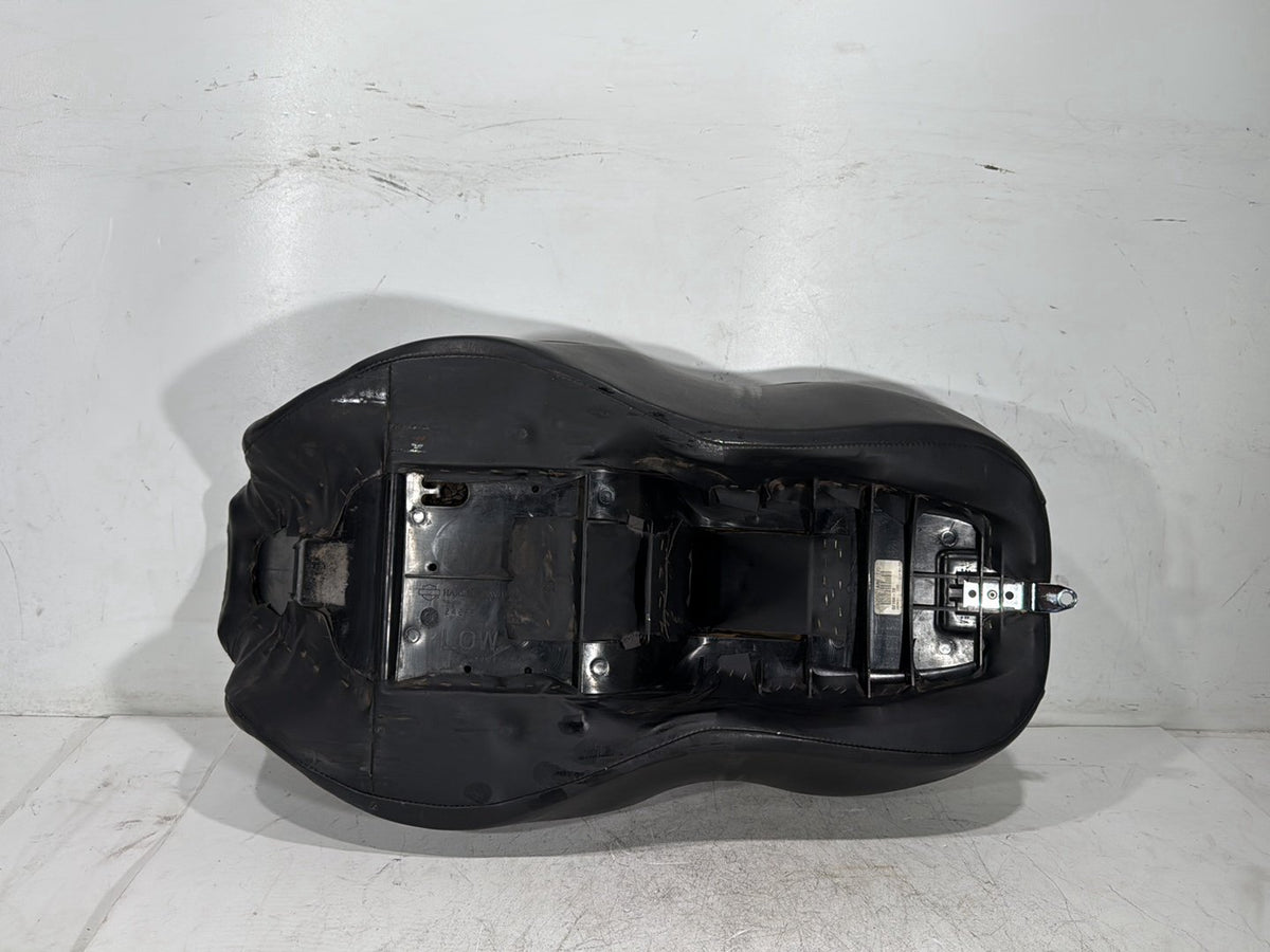 2012 Harley Electra Glide Touring Ultra OEM Passenger Rider Driver Seat Saddle